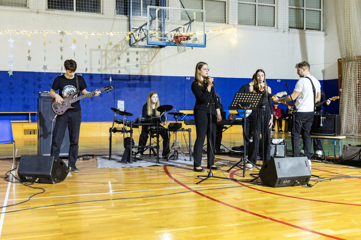 2025 12 11  60 let OS I Roba 34.jpg